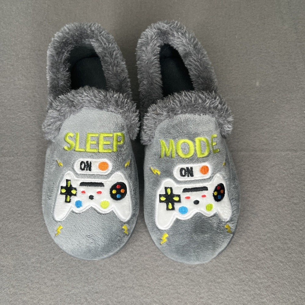 Wonder Nation Sleep Mode Youth size 13-1 Kids Video Game Slippers  Preowned